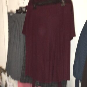 Paniz burgundy pleated skirt, A-line, 18